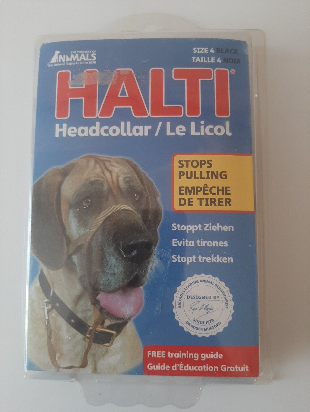 Halti Black Headcollar - Stops Pulling (Size 4)